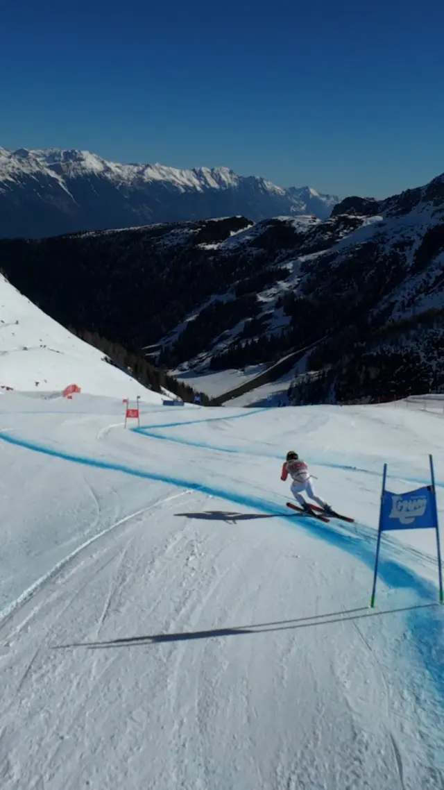Live FPV Drone for Alpine Skiing